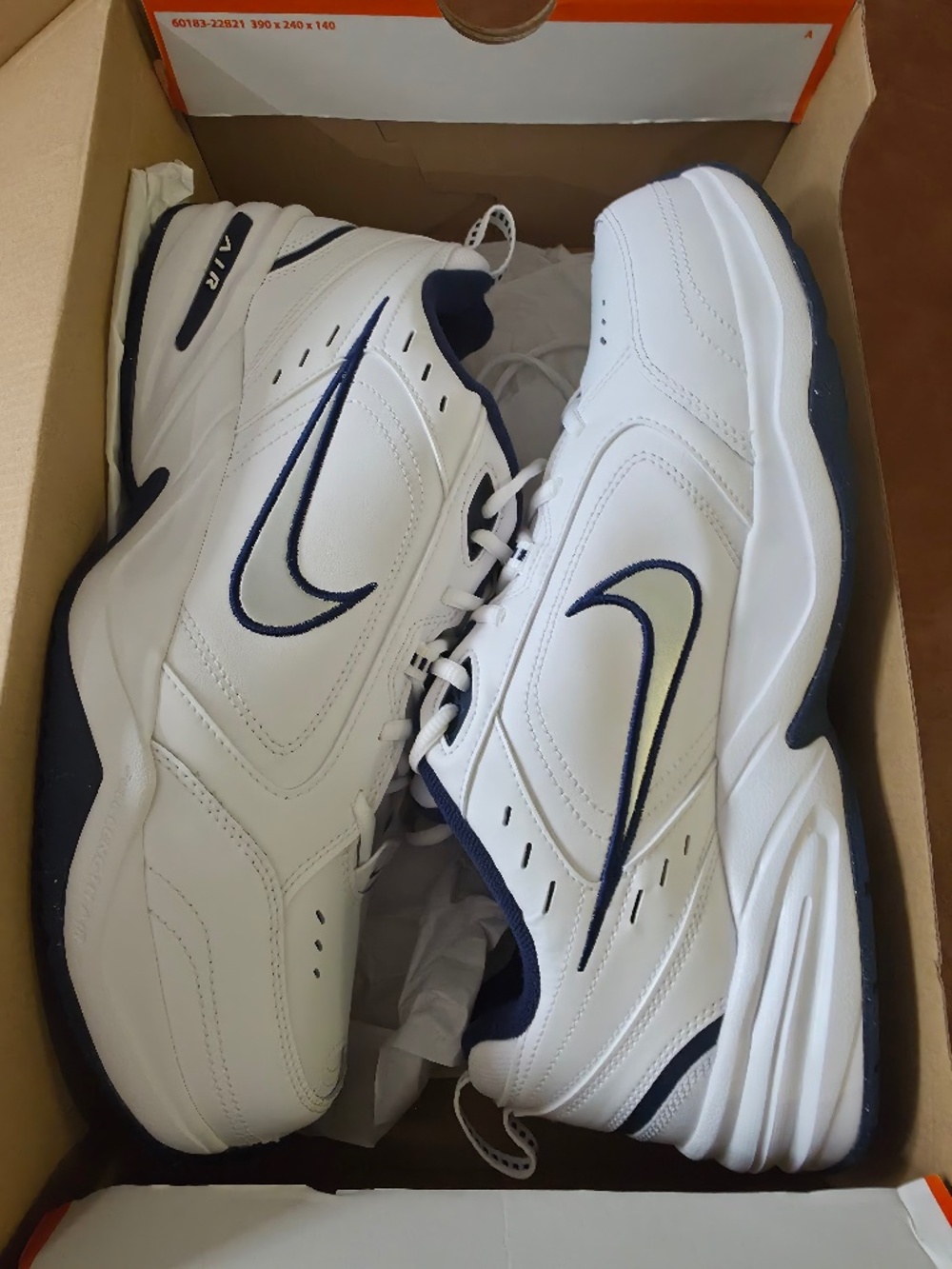 Nike Air Monarch IV Men’s 14 4E Extra Wide White/Navy Shoes